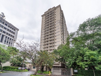 Apartamento com 1 dormitório para alugar, 56 m² por R$ 3.458,00/mês - Petrópolis - Porto A