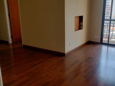 Apartamento com 80 m2 3 dormitórios, suíte, 2 banheiros, 2 varandas, 2 garagens, repleto d