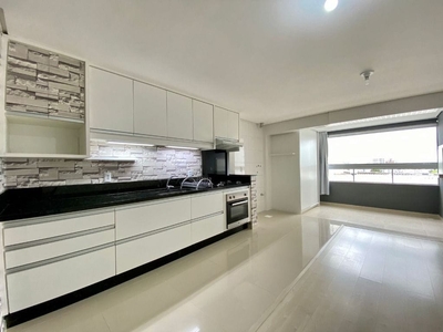 Apartamento em Cidade Universitária Pedra Branca, Palhoça/SC de 100m² 3 quartos à venda por R$ 599.000,00