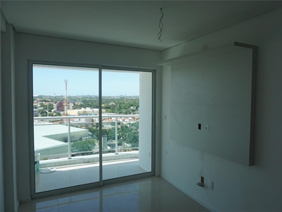 Apartamento em Guararapes, Fortaleza/CE de 70m² 3 quartos para locação R$ 2.200,00/mes