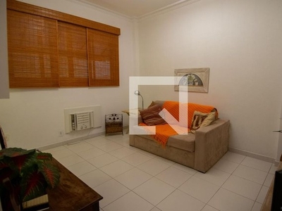 Apartamento para Aluguel - Copacabana, 1 Quarto, 75 m2