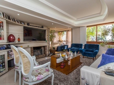 Apartamento para Venda - 177.16m², 3 dormitórios, sendo 1 suites, 2 vagas - Petrópolis