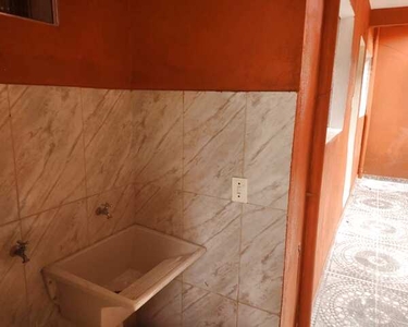 Casa com 1 dormitório para alugar por R$ 900/mês - São João Clímaco - São Paulo/SP