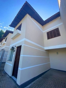 Casa com 2 dormitórios para alugar, 60 m² por R$ 1.300/mês - Boa Vista - Novo Hamburgo/RS