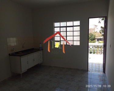 Casa com 2 dormitórios para alugar, 85 m² por R$ 1.450,00 - Vila Marlene - Jundiaí/SP