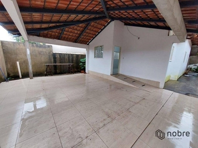 Casa com 3 dormitórios para alugar, 90 m² por R$ 1.620,00/mês - Plano Diretor Sul - Palmas