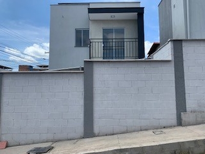 Casa duplex de dois quartos a venda no bairro São João - Betim - MG