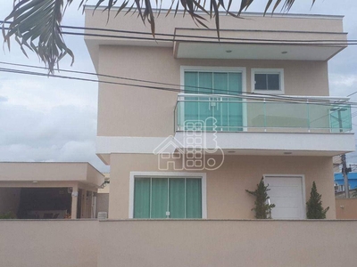 Casa em Arsenal, São Gonçalo/RJ de 198m² 3 quartos à venda por R$ 579.000,00