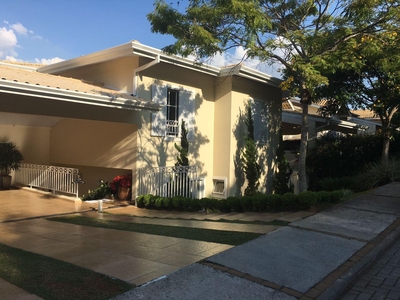 Casa em Bosque do Vianna, Cotia/SP de 358m² 4 quartos à venda por R$ 2.799.000,00