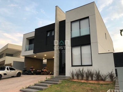 Casa em Chácara dos Lagos, Carapicuíba/SP de 460m² 4 quartos à venda por R$ 3.989.000,00