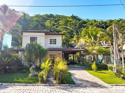 Casa em Itaipu, Niterói/RJ de 150m² 4 quartos à venda por R$ 879.000,00
