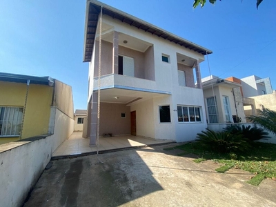 Casa em Jacaré, Cabreúva/SP de 210m² 3 quartos à venda por R$ 719.000,00