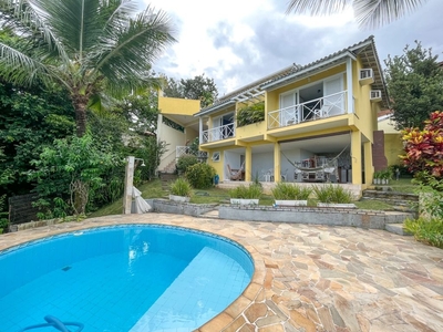 Casa em Piratininga, Niterói/RJ de 275m² 4 quartos para locação R$ 13.000,00/mes