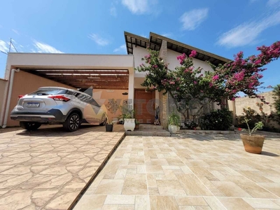 Casa em Pontal de Santa Marina, Caraguatatuba/SP de 360m² 3 quartos à venda por R$ 689.000,00