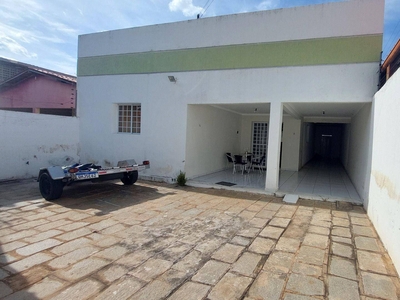 Casa em Santo Antônio, Patos/PB de 0m² 3 quartos à venda por R$ 349.000,00