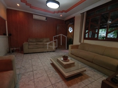 Casa em Santo Antônio, Vitória/ES de 98m² 3 quartos à venda por R$ 284.000,00