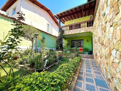 Casa em Serrano, Belo Horizonte/MG de 360m² 3 quartos à venda por R$ 998.000,00