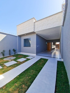 Casa em Setor Serra Dourada, Aparecida de Goiânia/GO de 120m² 3 quartos à venda por R$ 359.000,00
