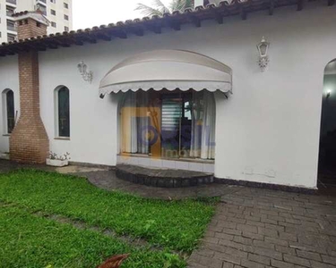 Casa para alugar em Vila Oliveira de 377.00m² com 2 Quartos, 2 Suites e 2 Garagens