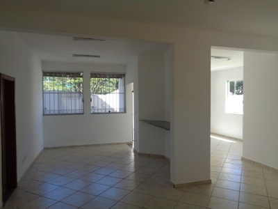 Casa para aluguel, 3 quartos, 1 suíte, 2 vagas, Jardim América - Belo Horizonte/MG