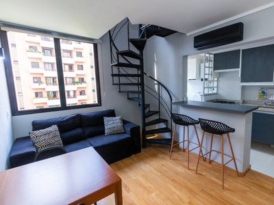 Duplex para aluguel possui 45 metros quadrados com 1 quarto em Vila Olímpia - São Paulo -