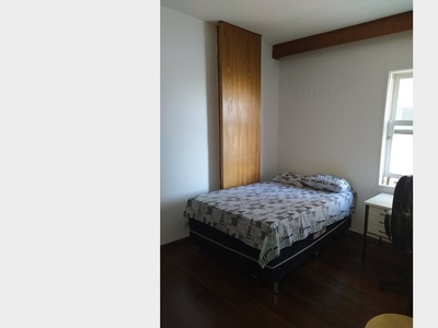 Elegante apartamento na rua da Aurora. Otima vista. Bom ambiente