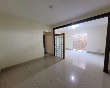 Excelente casa para aluguel no Bairro Santa Rosa - Uberlândia - MG