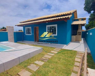 Linda casa modelo para construção com 2 quartos, piscina e área gourmet em Unamar - Cabo F
