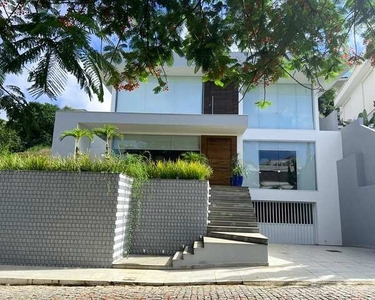 Linda casa para aluguel e venda com 500 m2 Green Land - Macaé - Rio de Janeir