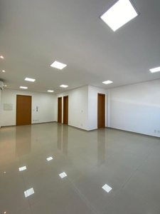 Sala em Jardim Londrilar, Londrina/PR de 45m² para locação R$ 1.700,00/mes