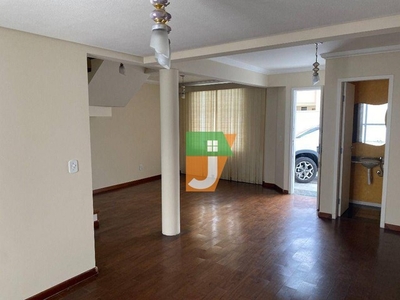 Sobrado com 3 dormitórios para alugar, 135 m² por R$ 2.745,00/mês - Jardim das Américas -