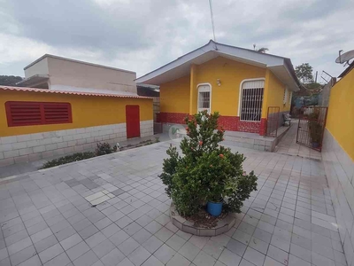 Casa com 2 quartos à venda no bairro Cidade Nova, 94m²