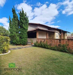 Casa com 3 quartos à venda no bairro Jardim Riacho das Pedras, 300m²