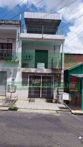 Casa com 3 quartos à venda no bairro São Francisco