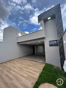 Casa com 3 quartos à venda no bairro Vila Rosa, 238m²