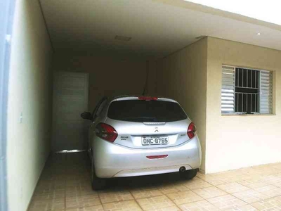 Casa com 5 quartos à venda no bairro Jardim Riacho das Pedras, 200m²