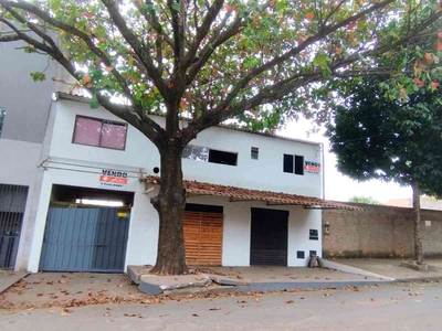 Casa com 7 quartos à venda no bairro Vila Morais, 268m²