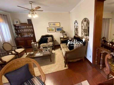Casa com 4 quartos à venda no bairro Ribeirânia, 274m²