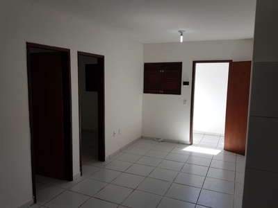 Alugo apartamento 650,00 em Tambiá