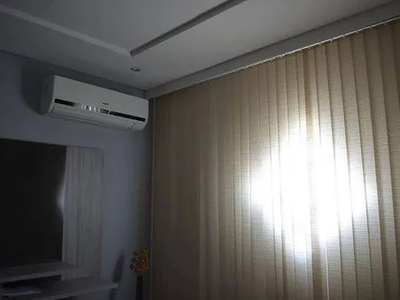 Alugo casa 1° andar na matriz com ar-condicionado nos quartos
