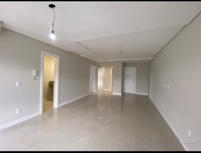 Apartamento no Bairro Victor Konder em Blumenau com 3 Dormitórios (3 suítes) e 110 m²