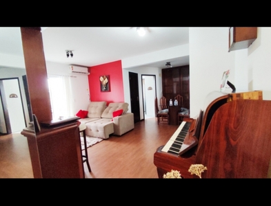 Apartamento no Bairro Vila Nova em Blumenau com 2 Dormitórios (1 suíte) e 94 m²
