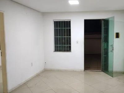 Apartamento para aluguel possui 75 metros quadrados com 2 quartos em Planalto - Manaus - A