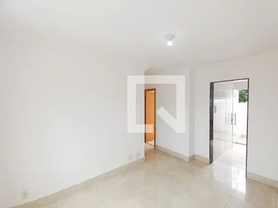 Apartamento para Aluguel - Santa Mônica, 3 Quartos, 82 m2