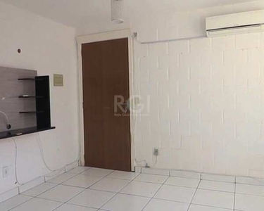 Apartamento para Venda - 40m², 2 dormitórios, 1 vaga - Alto Petropólis