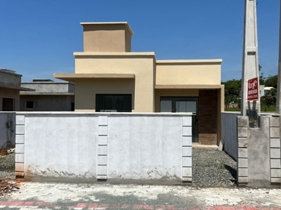 Casa com 2 dormitórios em barra velha