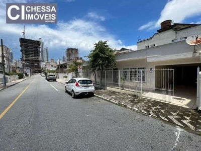 Casa no centro do balneário camboriú para fins comerciais