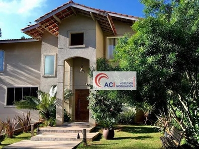 Casa de Condomínio para venda e aluguel em Vila Verde de 335.00m² com 5 Quartos, 3 Suites