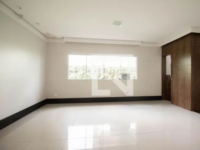 Casa para Aluguel - Águas Claras, 3 Quartos, 250 m2