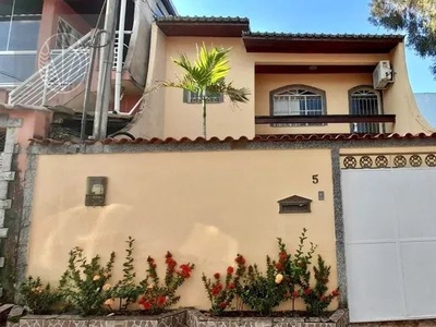 Casa para venda e aluguel em Campo Grande de 180.00m² com 3 Quartos, 1 Suite e 2 Garagens